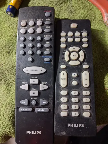 2 controle remoto Philips som