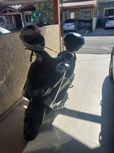 MOTO NMAX 160