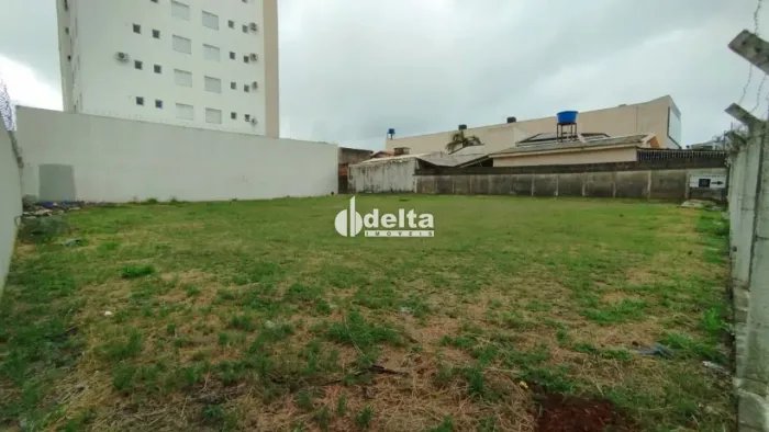 Terreno disponível para locação no bairro Santa Monica em Uberlândia MG
