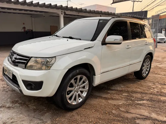 Suzuki Grand Vitara 2.0 16V 4x2/4x4 5P Aut. 2014