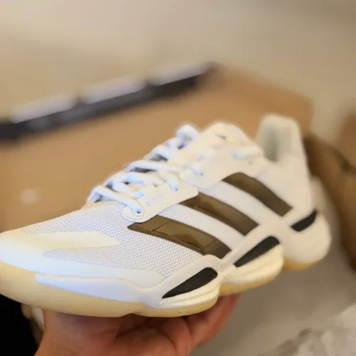 TÊNIS ADIDAS STABIL 16