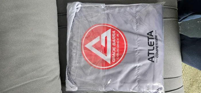 Kimono Gracie Barra A2 Branco novo