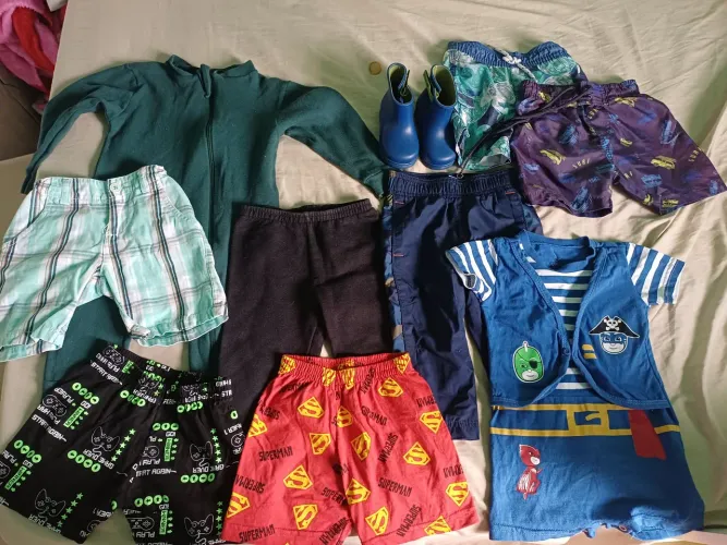 Combo roupas 2 anos + galocha Grendene 