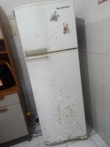 Vende-se geladeira continental