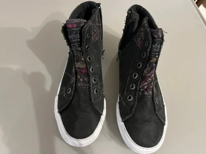 Tênis Blowfish Preto Cano Alto Unissex Novo tamanho 9 fem.