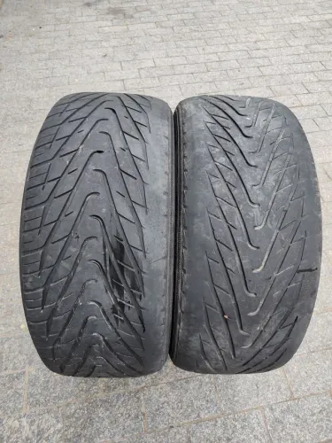 Par de pneus 275/45/20 Linglong (meia vida)