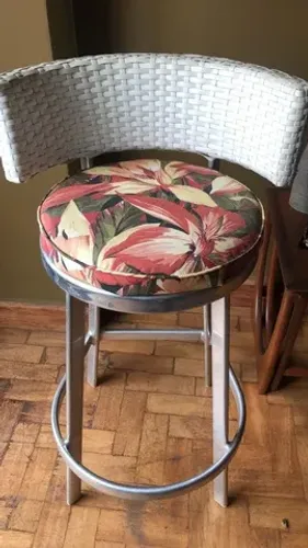 Banqueta de alumínio
