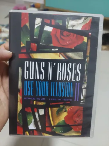 DVD GUNS N ROSES 