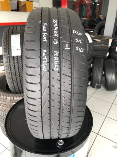 Pneu 225/40r19 Pirelli Pzero 89w Run flat (usado/modelo Antigo)