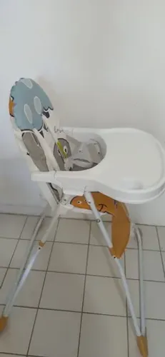 Cadeirinha de alimentação