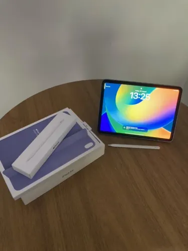 [Conjunto] Apple iPad Air (5ª geração, Wi-Fi, 256GB) - Roxo e Acessórios