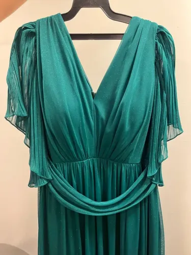 Vestido verde de festa