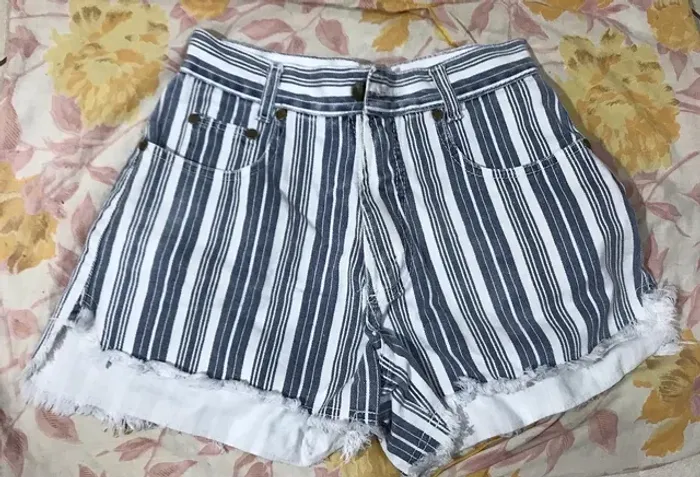 Short jeans listrado
