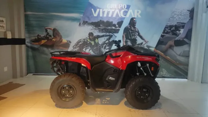 Can-Am Quadriciclo Outlander 500 4x2 - 2025