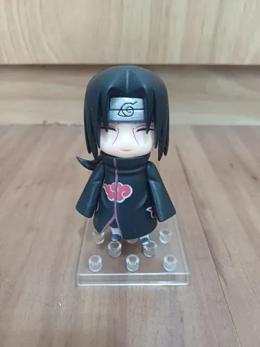 Action Figure Itachi Uchiha