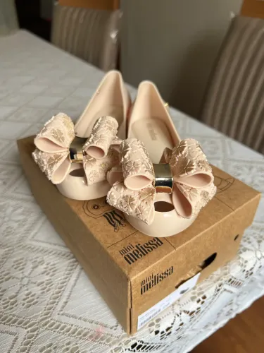 Mini Melissa 29