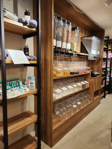 Granel Graneleiro completo som gravitacionais e potes com colher