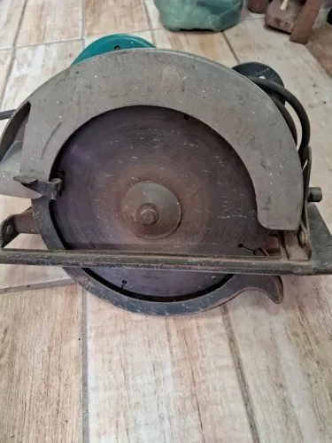 Maquina orbital makita