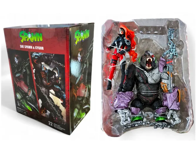 She Spawn e Cygor McFarlane toys