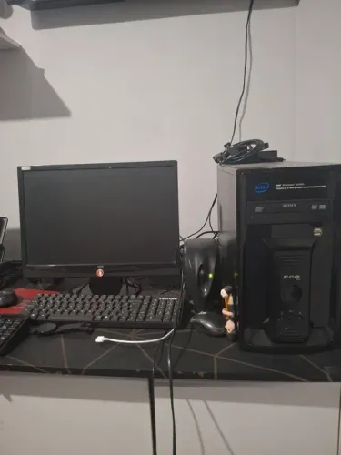 Computador Completo com Monitor