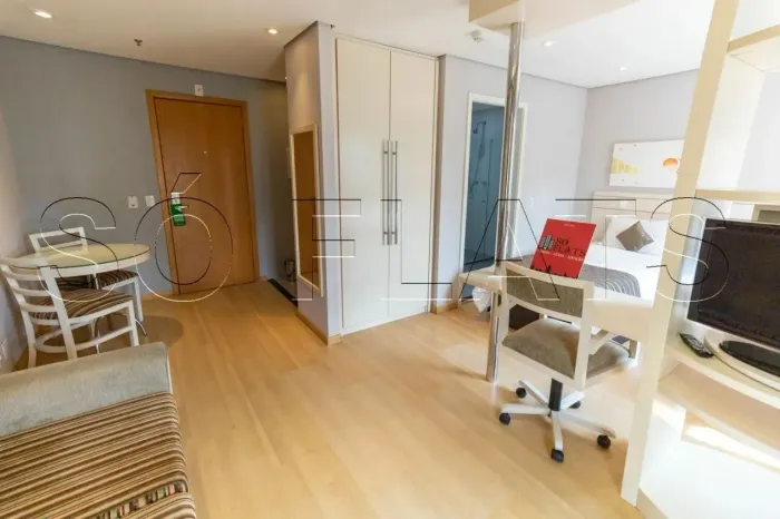 Lindo flat para locação ao lado da Av 9 de Julho e Shopping Frei Caneca. Com entrada imedi