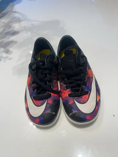 **Sapato de futebol tênis Nike Mercurial Victory V CR7 futsal/interior TAM 27 BR e 12 C UK