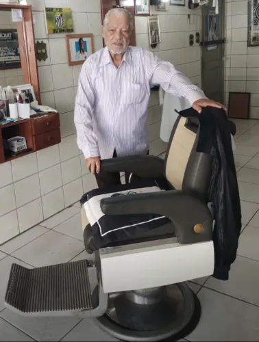 CADEIRA BARBEARIA FERRANTE. SUPER OFERTA
