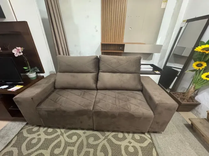 Sofá de 2 lugares marron