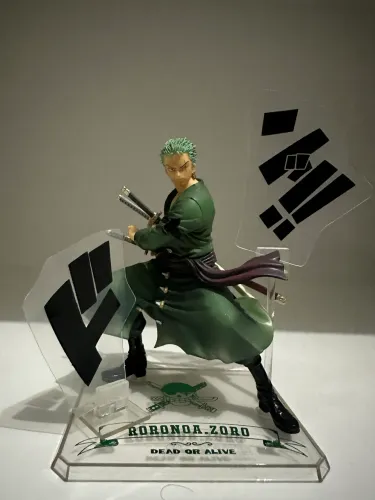 - *Zoro FZ 5th aniversary* = 250,00 com caixa e sem detalhes