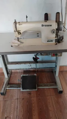 Maquina de costura Brasew BRS 8900b