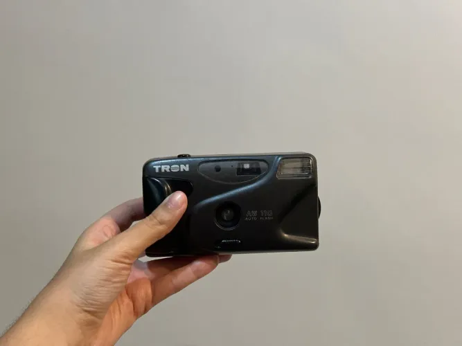 Câmera Analógica Tron AW 110