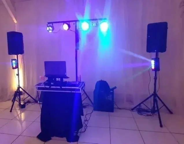 Som para sua festa. Dj xuxu mais de 25 anos tocando em casamento, 15 anos. Etc 