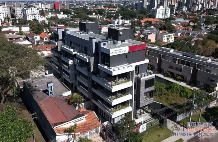 Cobertura Duplex de 203m² no Bairro Cristo Rei, com 3 suítes, 4 banheiros e 3 vagas de gar