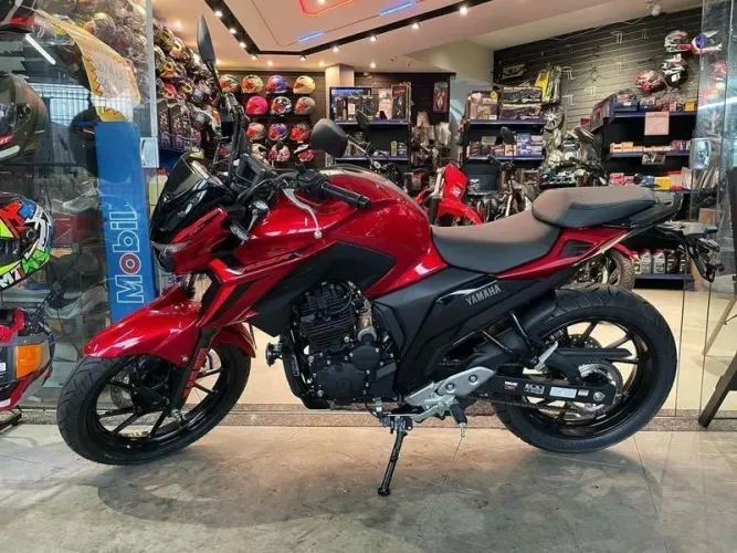 YAMAHA FZ25 250 FAZER FLEX 2025