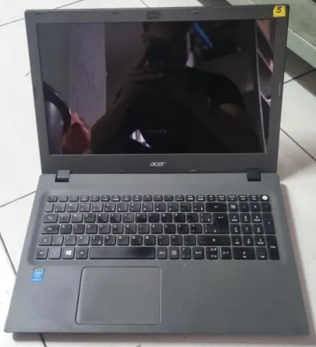 Notebook acer aspire e5 573 core i3 5th 8Gb Ssd240Gb 