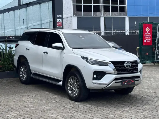 TOYOTA SW4 SRX 4x4 DIESEL 2023, BLINDADA NÍVEL 3-A