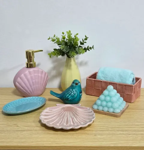 Conjunto decorativo de toilette novo ARIEL - 7 peças sem avarias