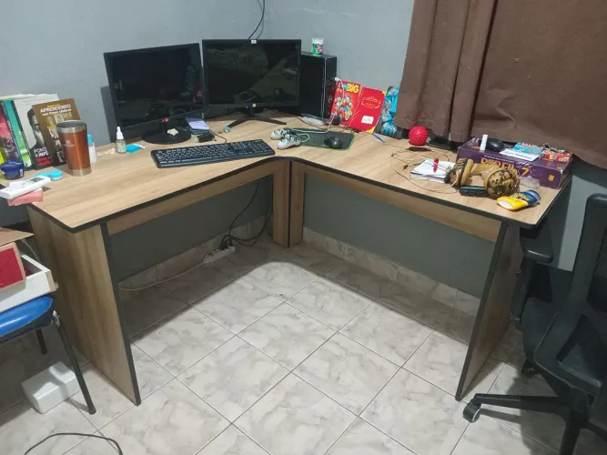 Mesa de Escritório em L Amadeirada 150cm×70