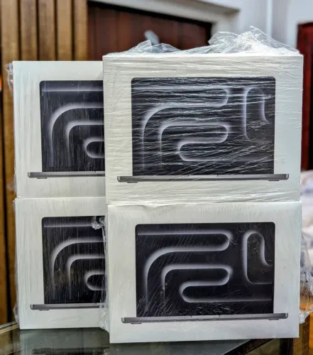 MacBook Pro M4 14Pol 16GB - 512GB SSD - Silver 