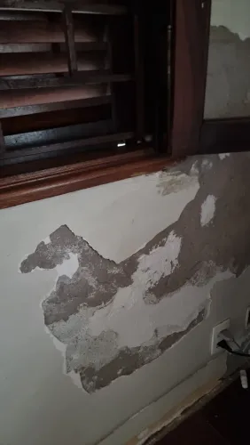 Recuperacao de parede e pintura. Com analise do motivo para que nao ocorra outra vez