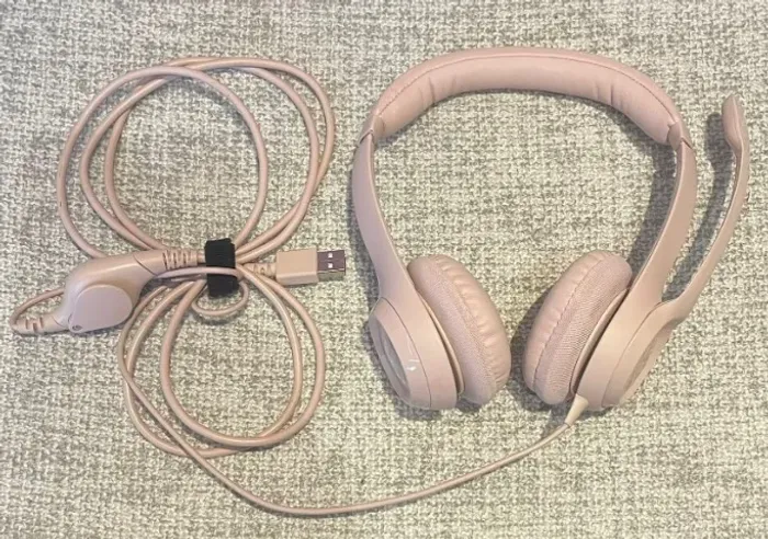 Headset Com Fio Usb Logitech H390 Rosa