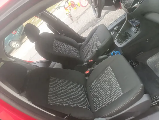 Ford KA+ Sedan 1.5 16V Flex 4P 2015