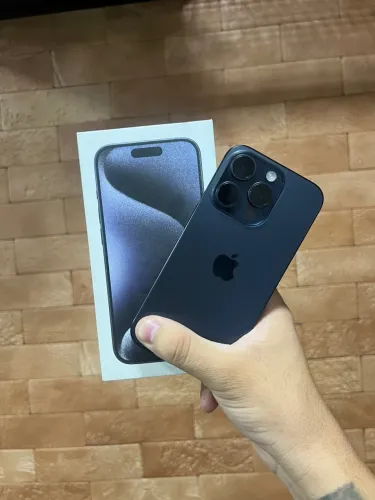 iPhone 15 pro com garantia / avance aqui 