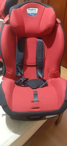 Cadeirinha para automóveis Matrix Evolution K da Burigotto para crianças de 0 a 25 quilos 