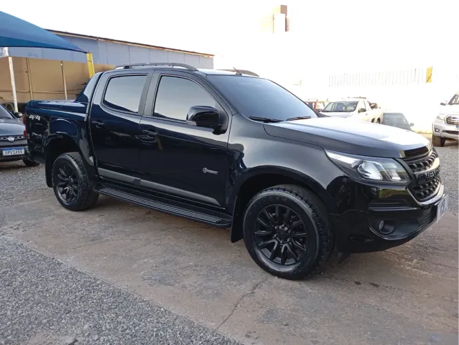 S10 MIDNIGHT 4x4 AUTOMATICO