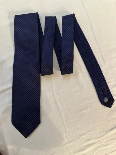 Gravata Hugo Boss azul marinho