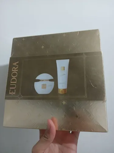 Kit Presente Golden: Eau De Parfum 35ml + Creme Hidratante Desodorante Corporal 100g