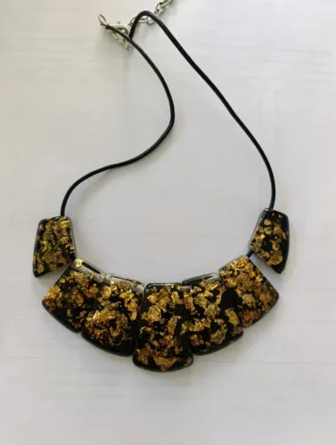 Conjunto anel e colar Sobral Design Resina com folha de ouro