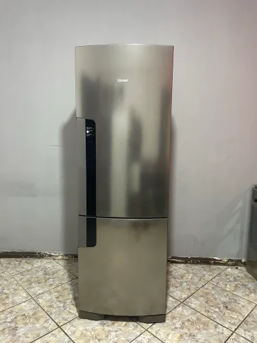 Geladeira Consul inox inverse 400 L Frost Free com painel digital