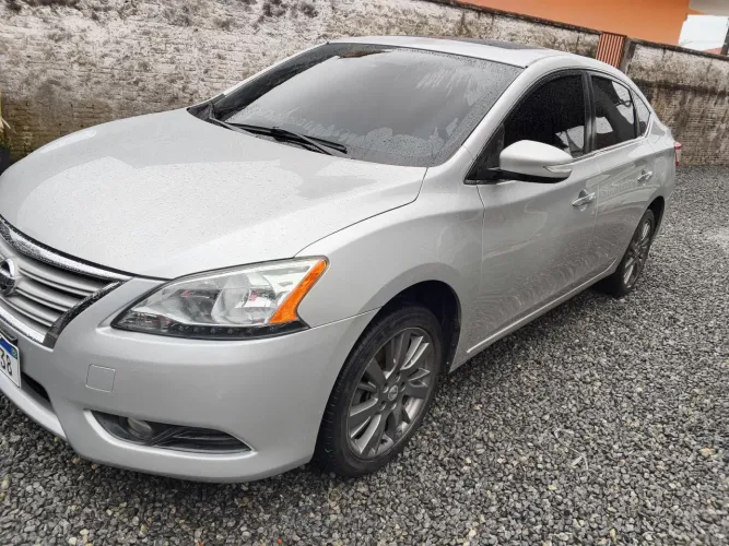 Nissan Sentra SL 2.0/ 2.0 Flex Fuel 16V Aut. 2015
